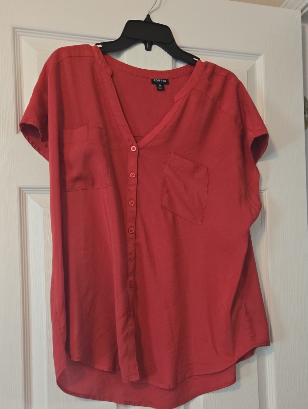 torrid Red Button-Front V-Neck Short Sleeve Blouse